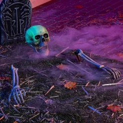 3Pcs Lighted Skull And Skeleton Arms Groundbreaker Stakes (Green Light) -Holiday Discount Store 3Pcs Lighted Skull and Skeleton Arms Groundbreaker Stakes Green Light 3 600x600 1