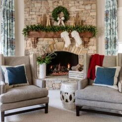 King Of Christmas 36″ King Fraser Fir Wreath With 150 LED Lights (Plug Operated) -Holiday Discount Store KOC2021KingFrasier 1 37aca281 91dc 4414 a1f3 c468905ba23e