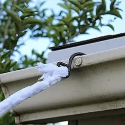 4Pcs Triangle/Round Spider Webs And Spiders 10 4Pcs Triangle/Round Spider Webs And Spiders -Holiday Discount Store TriangleRound Spider Webs and Spiders 4 Pcs 6 600x600 1