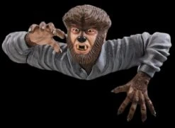"Grave Walker - The Wolf Man" Graveyard Halloween Prop