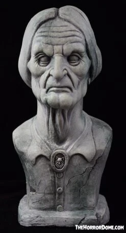"Madam Macy Ghostly Manor Bust" HD Exclusive Halloween Decoration